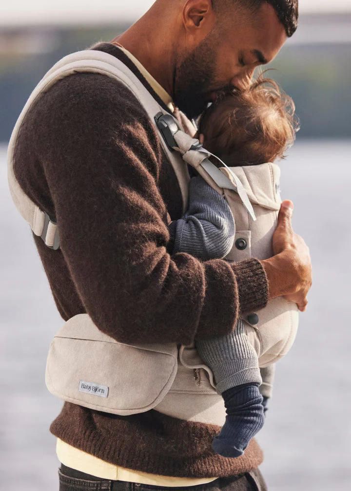 BabyBjörn Pocket Pouch for Baby Carrier - Image 13