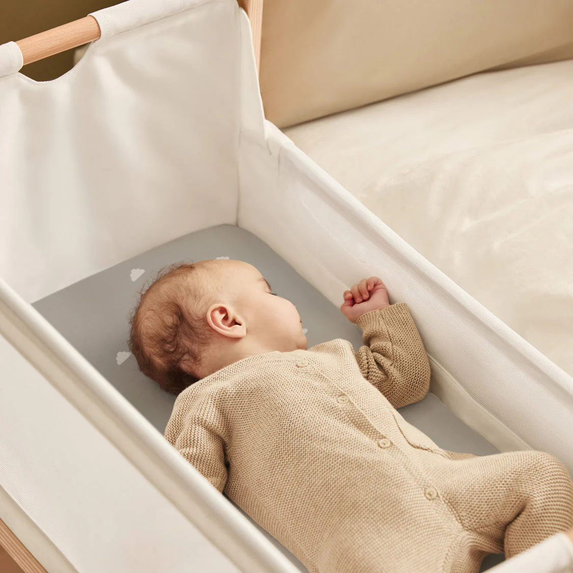 Snuz Bassinet 2 Pack Fitted Sheets - Gray Cloud - Image 3