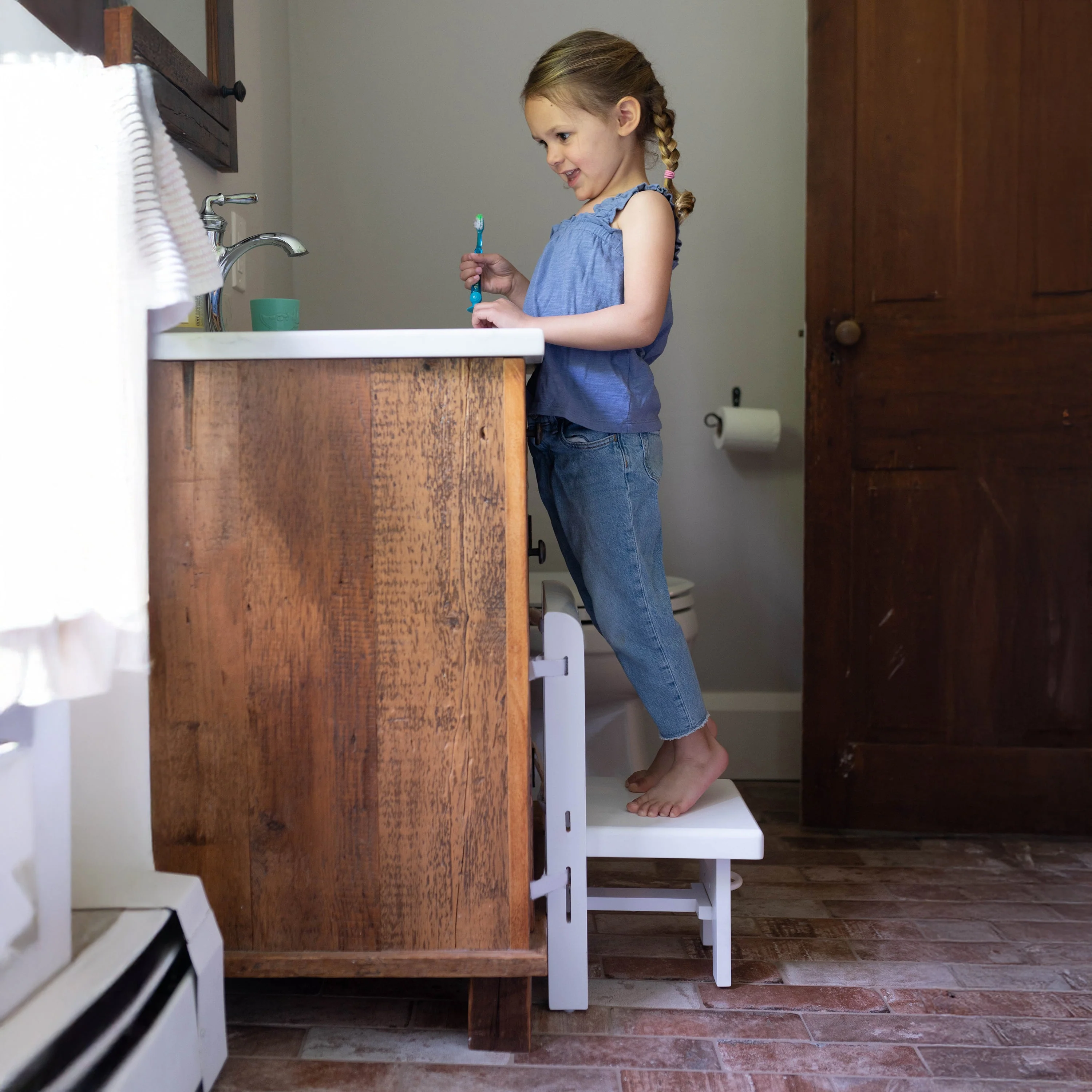 Busy Kids Fold 'N Store Step Stool - Image 12