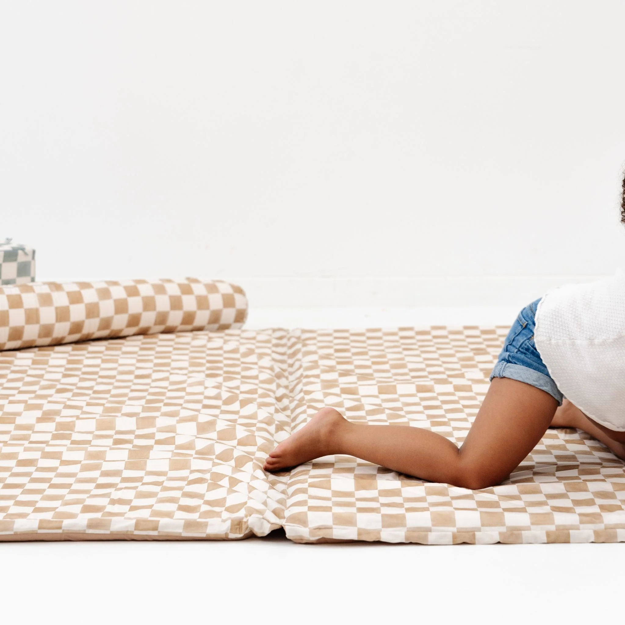 Toki Kids Checker Toffee Organic Cotton Mat - Image 5