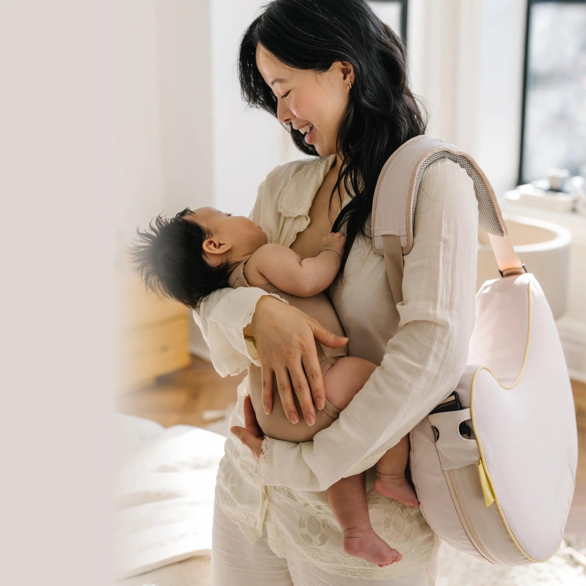 Comia Halo Smart Nursing Pillow - Image 4