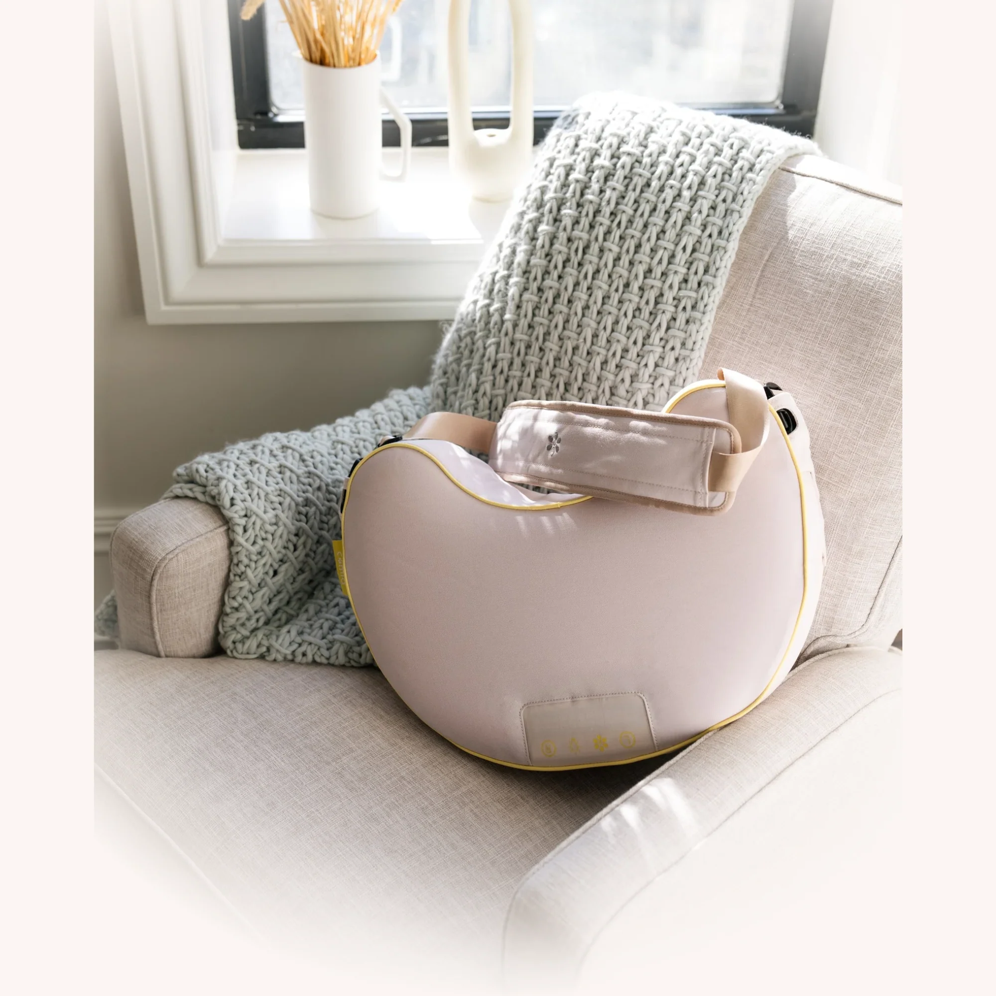 Comia Halo Smart Nursing Pillow - Image 6
