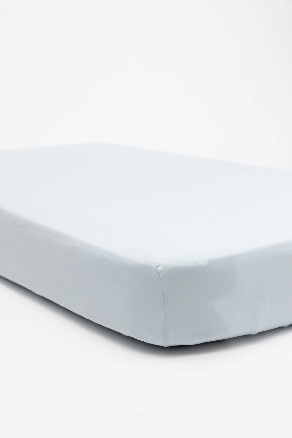 WildBird CloudBlend™ Crib Sheet - Dove Blue Gray