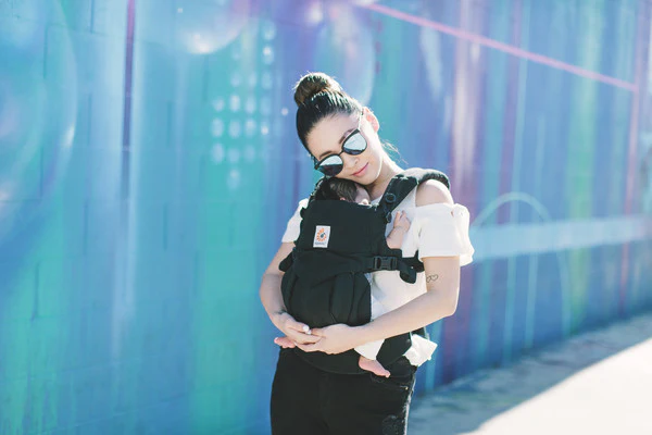 Ergobaby Omni Classic Cotton Carrier - Image 19