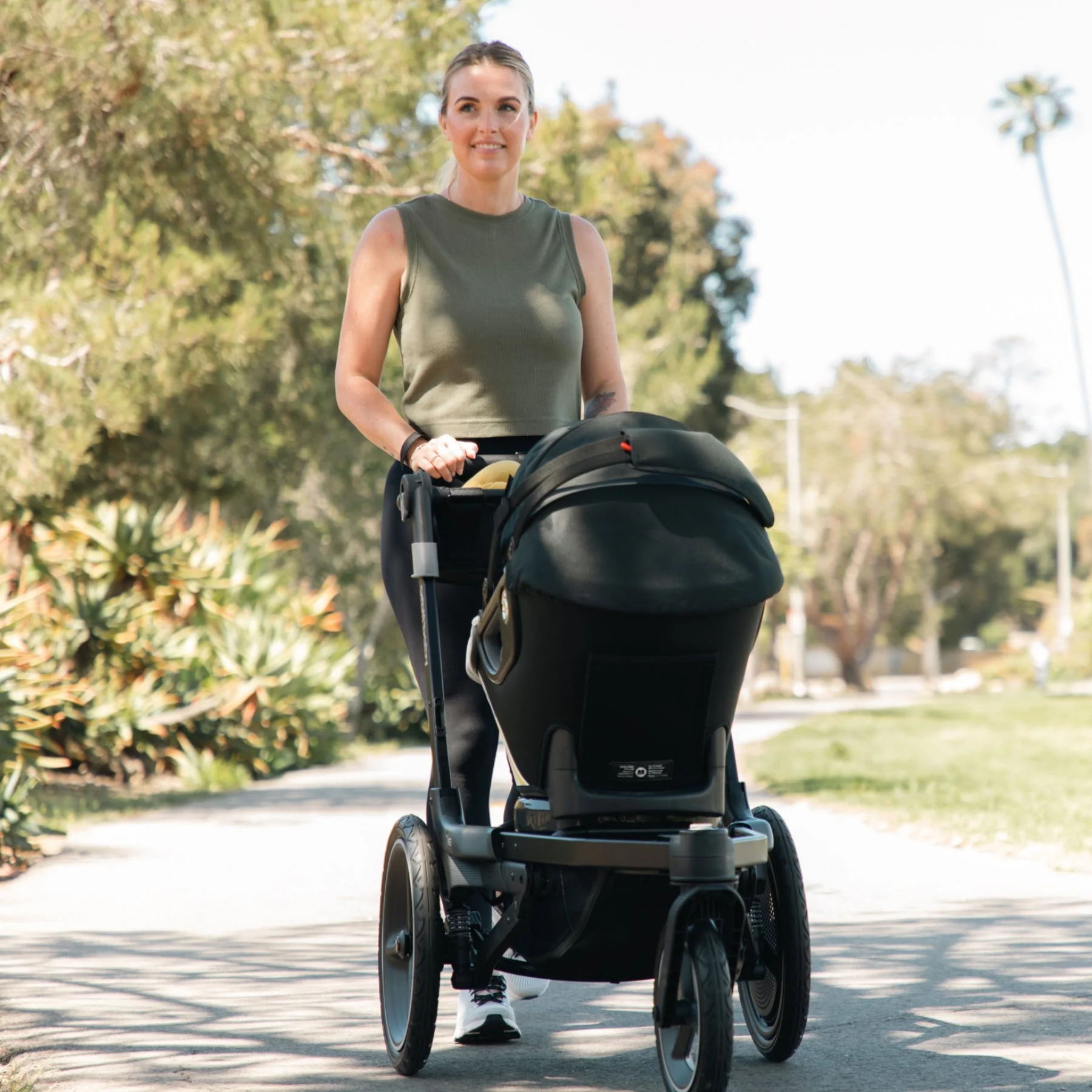 Orbit Baby Jog & Lounge Travel System - Image 28