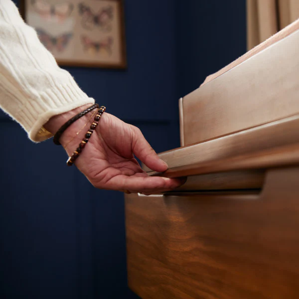 Maxi Cosi Embraced Forms 6-Drawer Dresser - Image 9