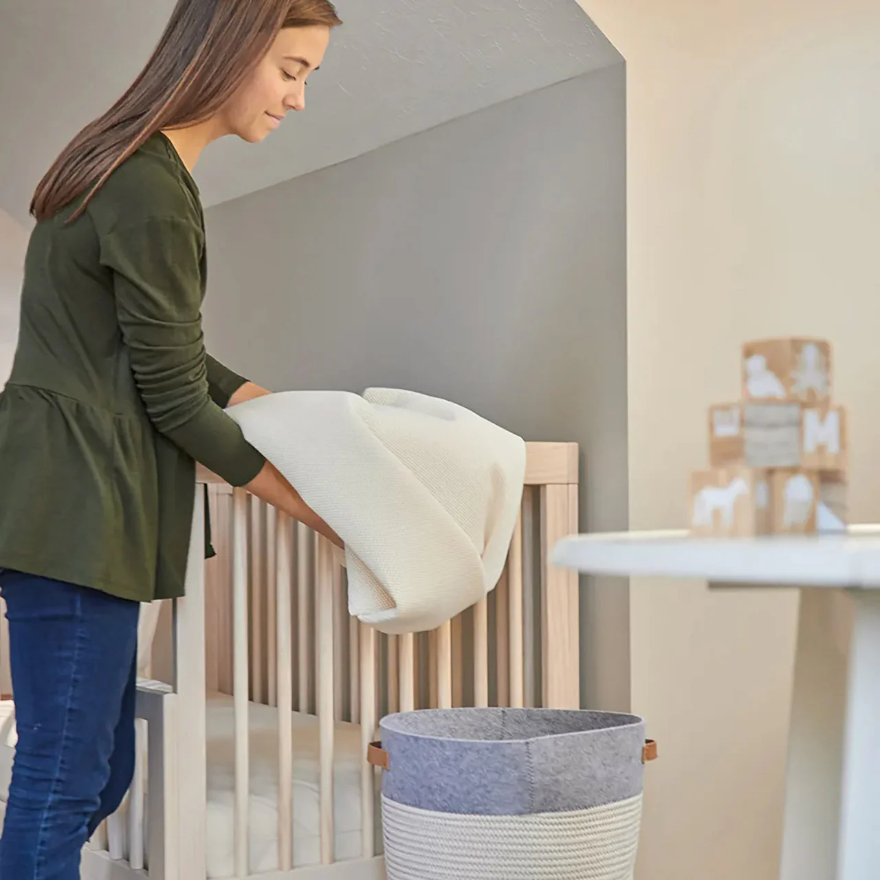 Naturepedic Breathable Mini Crib Mattress Cover - Natural - Image 4
