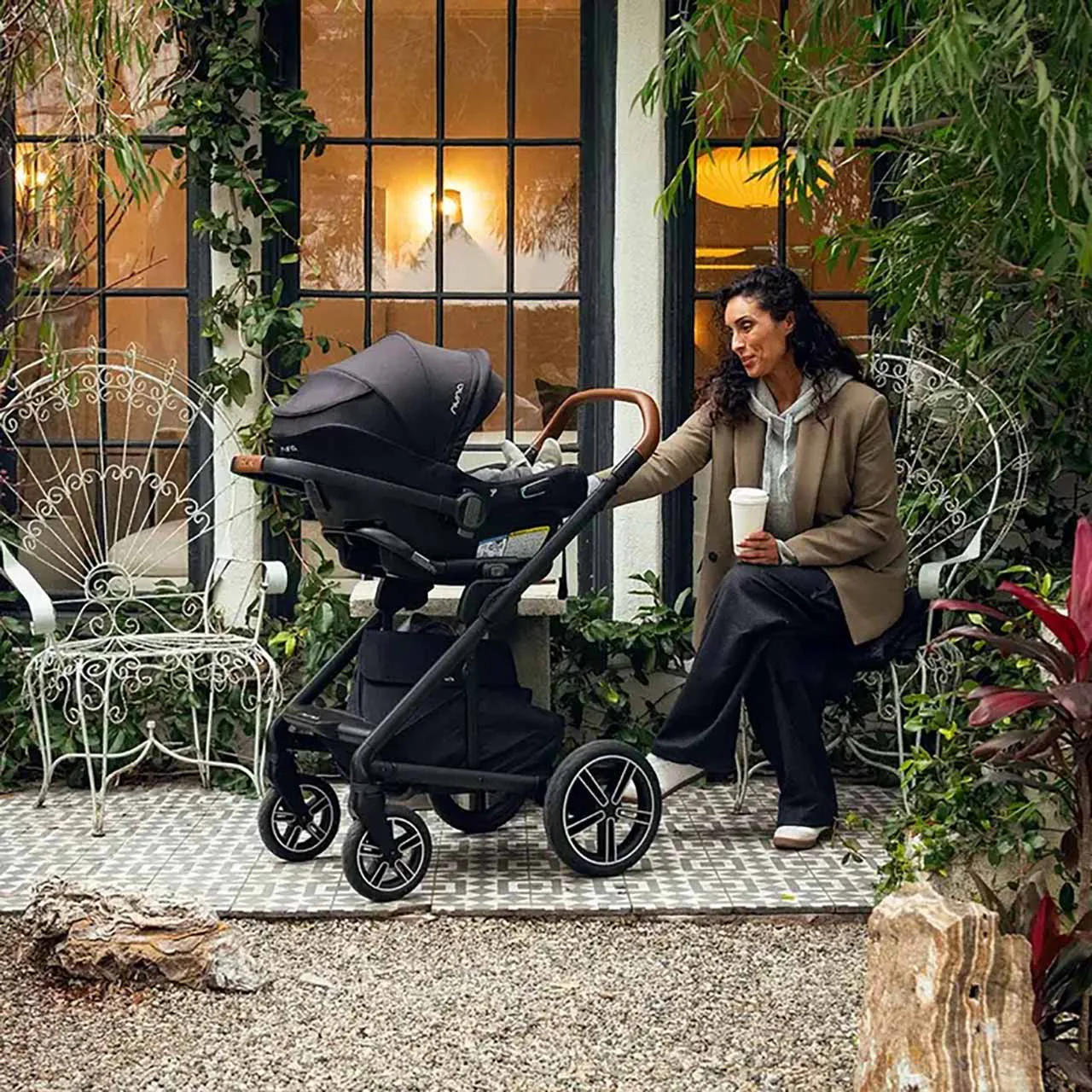 Nuna MIXX Next + PIPA Aire RX Infant Car Seat Travel System - Image 10