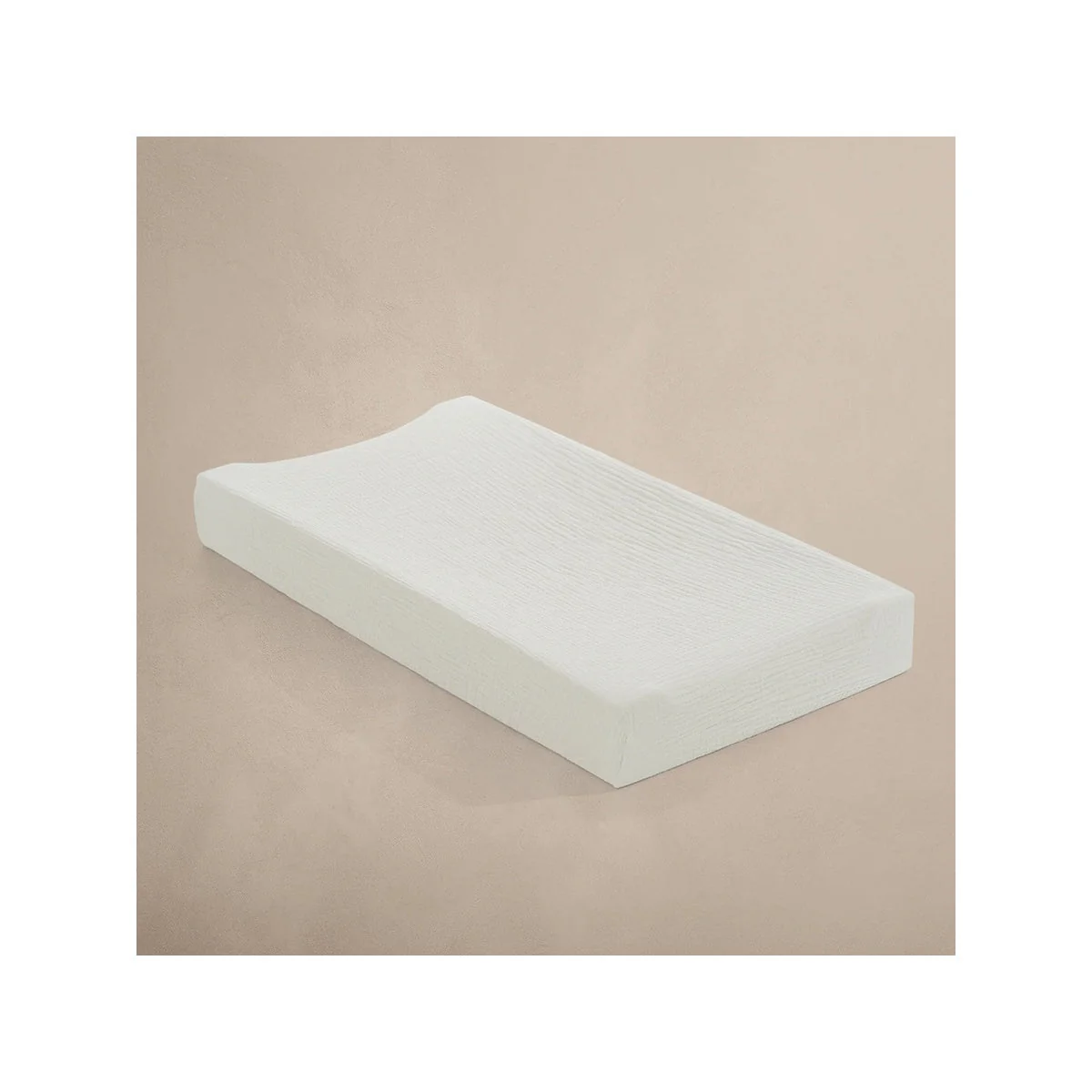 Oilo Fable Changing Pad Cover- Eggshell Organic 4 Way Muslin - Image 6