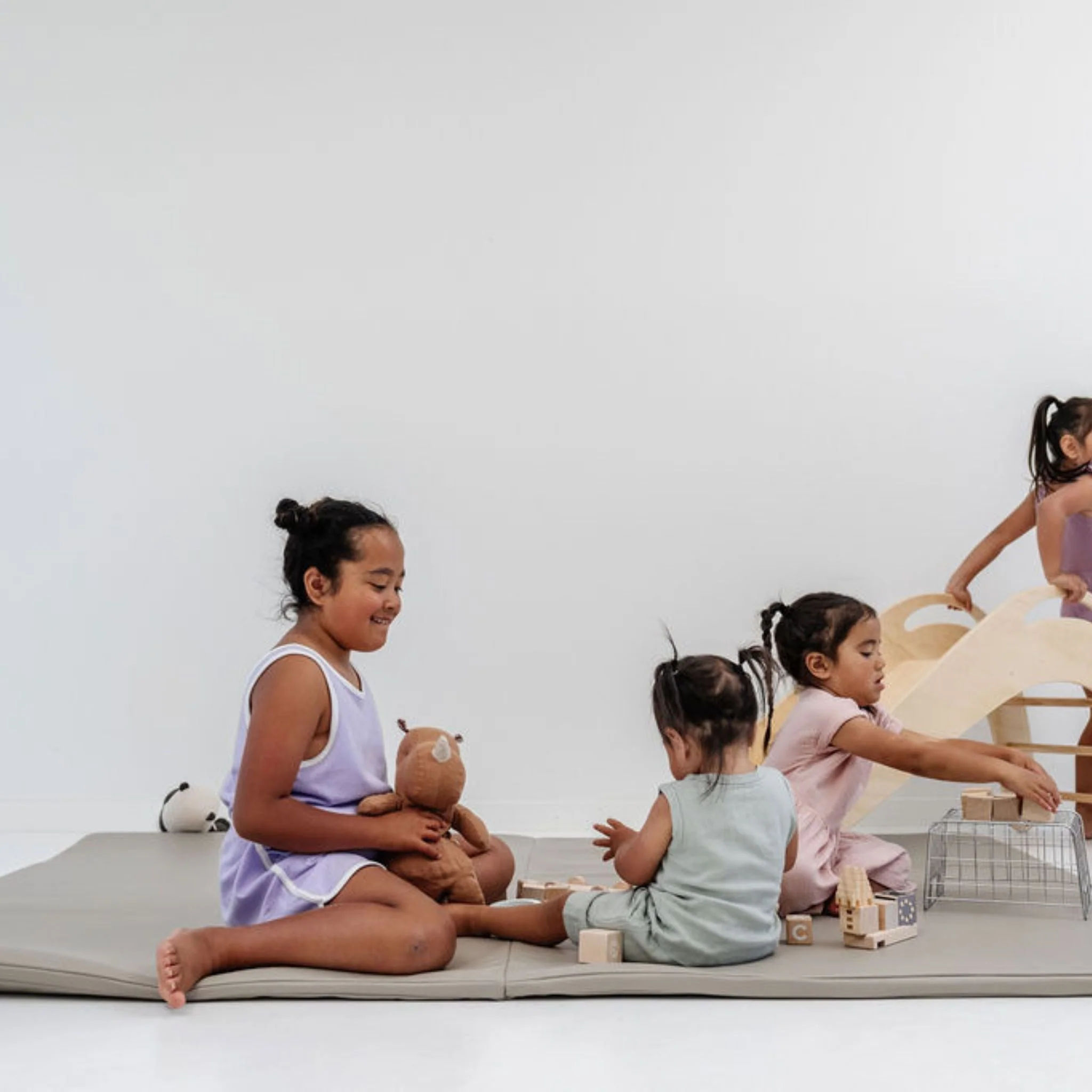 Toki Kids Pebble Vegan Leather Mat - Image 20