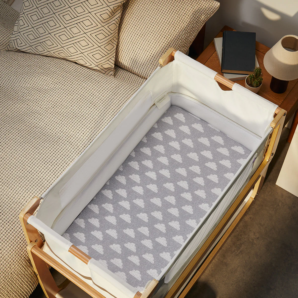 Snuz Twin Pack Bassinet Sheets - Cloud - Image 2