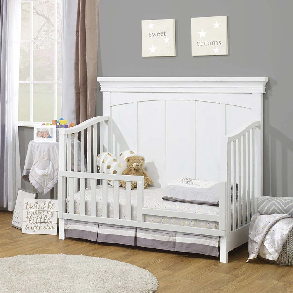 Sorelle Modesto Convertible Crib in White - Image 3
