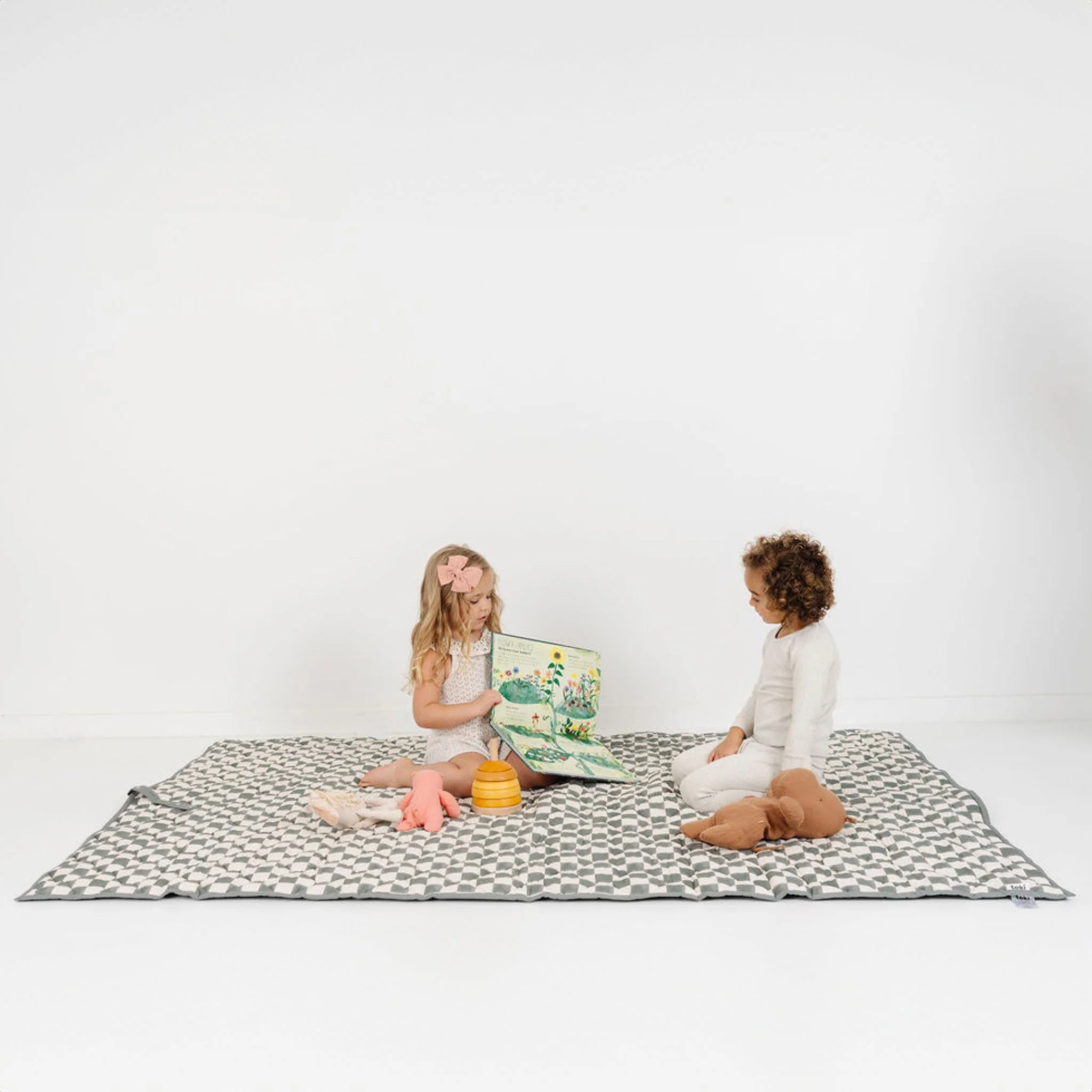 Toki Kids Checker Pepper Picnic Blanket - Image 3
