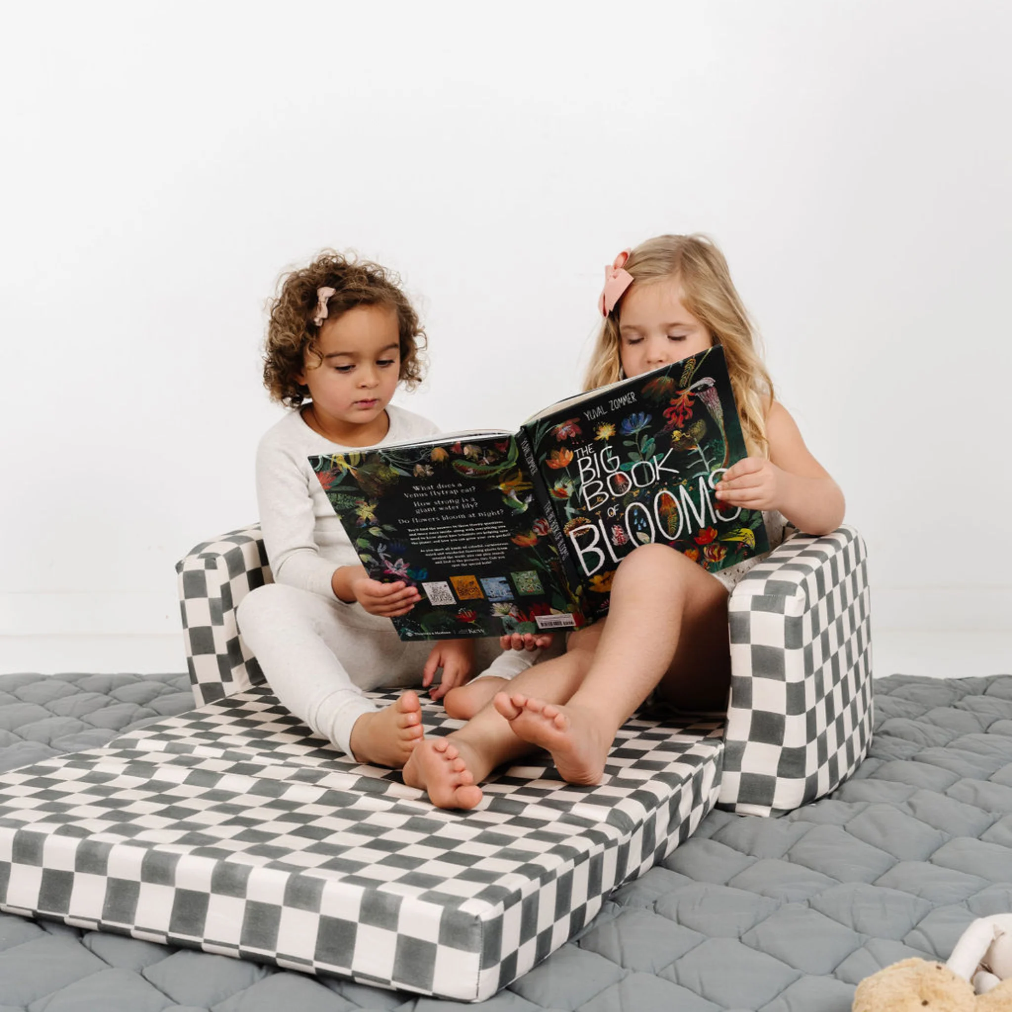 Toki Kids Checker Pepper Play Couch - Image 5
