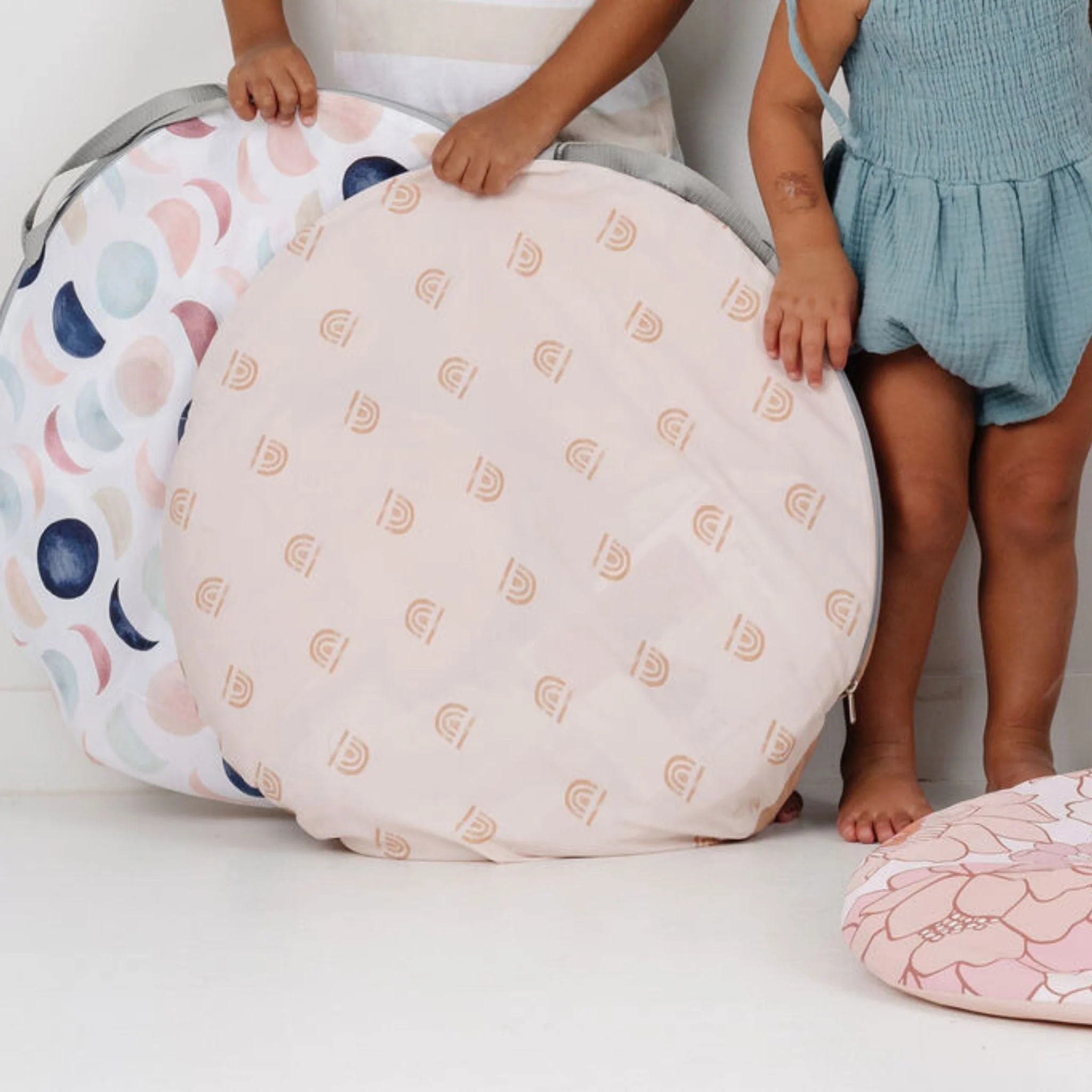 Toki Kids Rainbow Peach Play Tent - Image 7