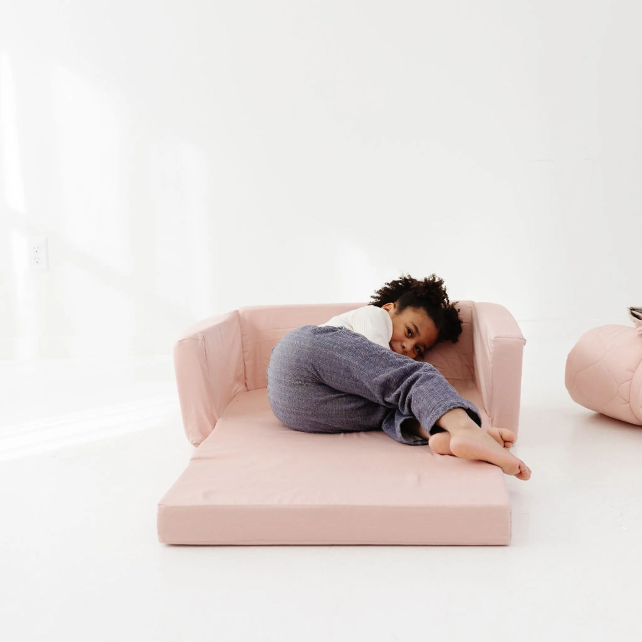 Toki Kids Tutu Play Couch - Image 4