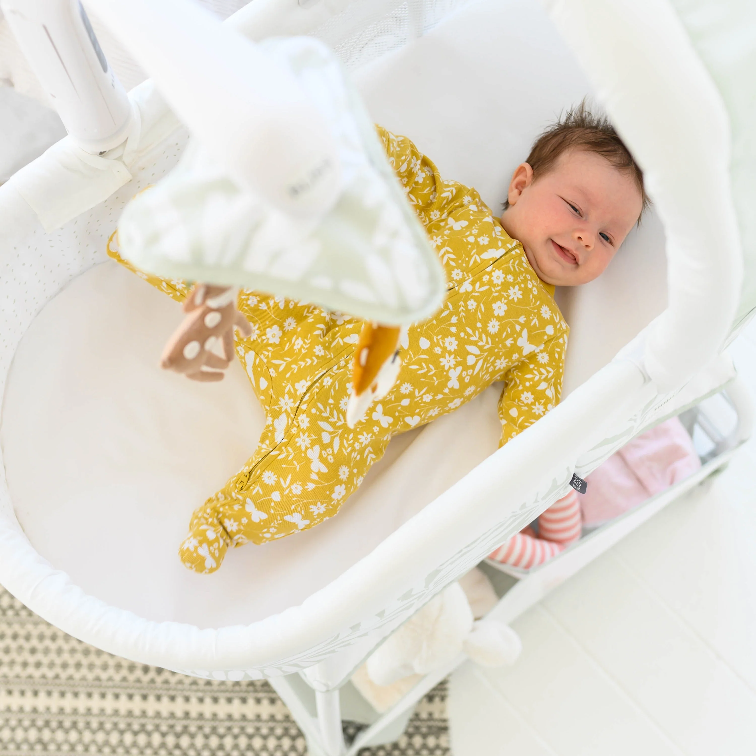 TruBliss Sweetli Calm Bassinet - Image 4