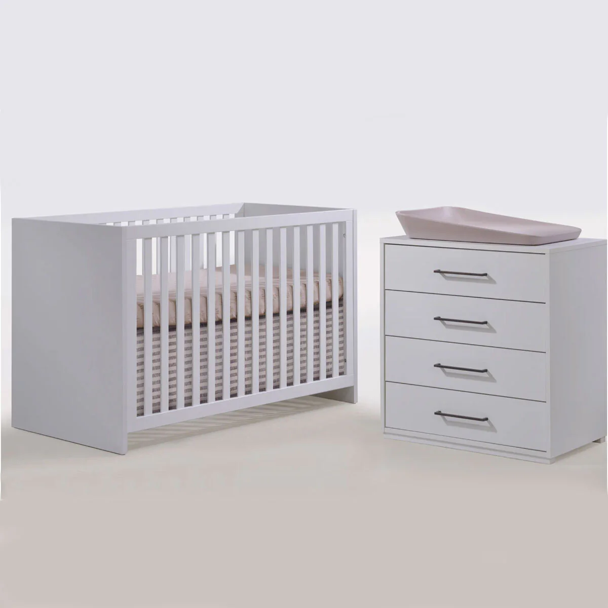 Tulip by Natart Contempo Crib with 4 Drawer Dresser - Image 2