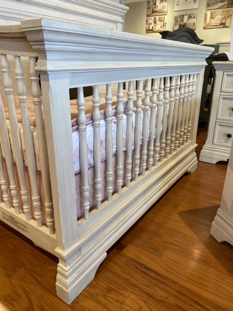 Westwood Olivia Arched Crib - Image 12